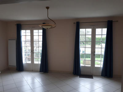 Maison - 151 m² - 7 pièces