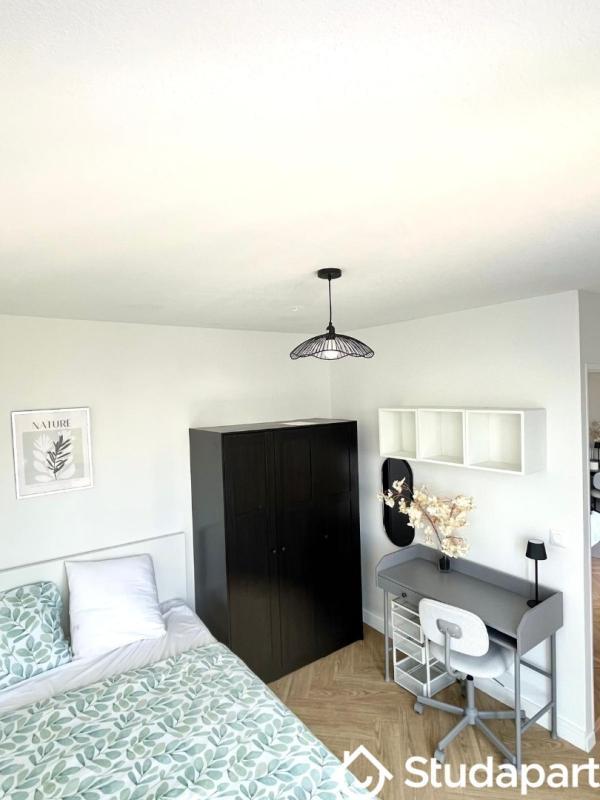 Chambre - 10 m² - 1 pièce