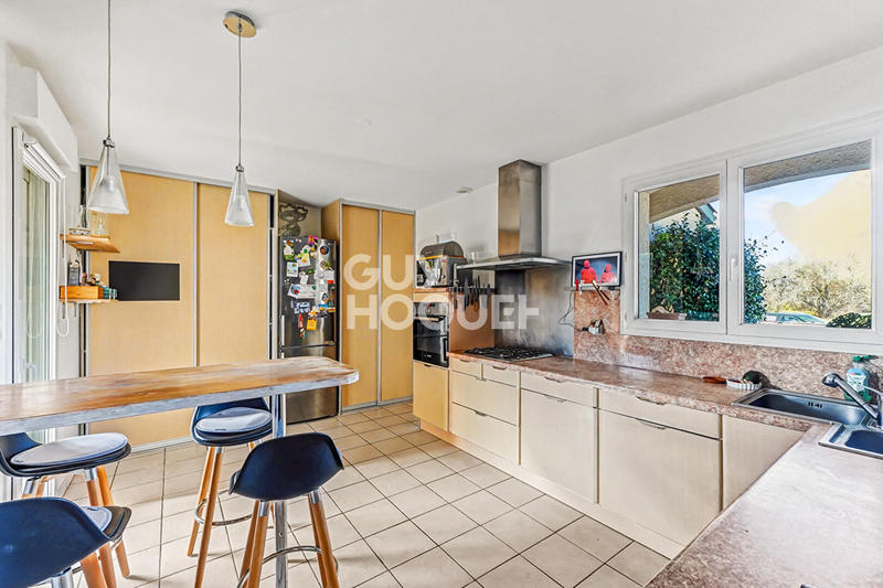 Maison - 161 m² - 6 pièces