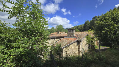 Maison - 150 m² - 10 pièces