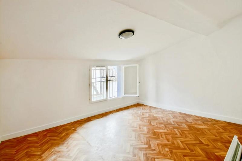 Appartement - 154 m² - 8 pièces