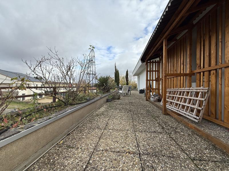 Appartement - 175 m² - 6 pièces