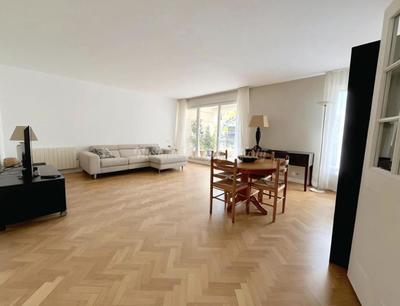 Appartement - 94 m² - 4 pièces