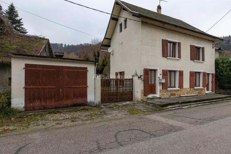 Maison - 155 m² - 7 pièces