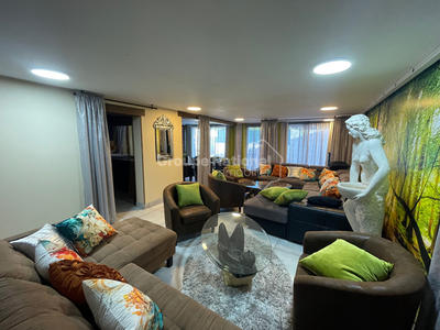 Immeuble - 14 pièces