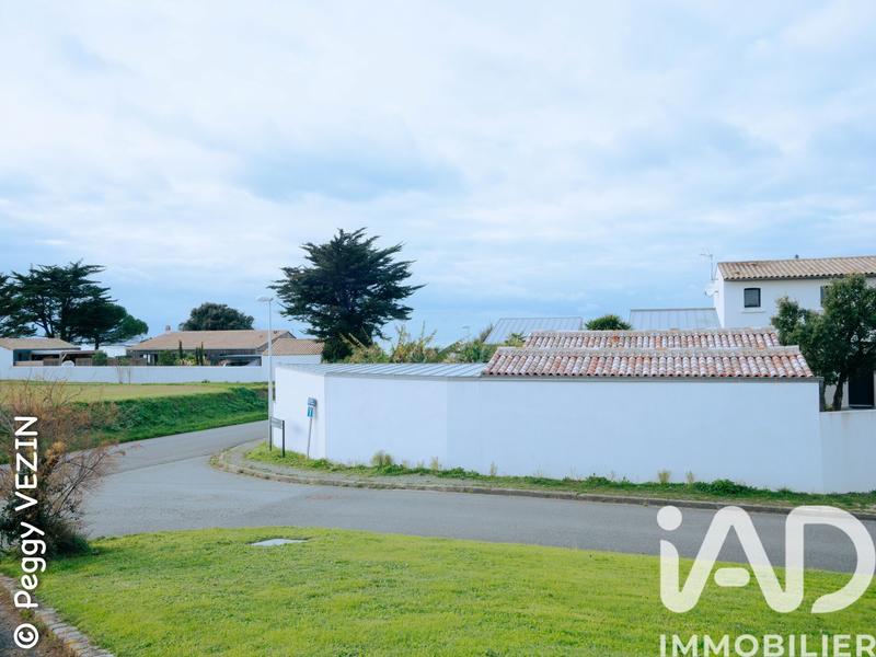 Maison - 235 m² - 10 pièces