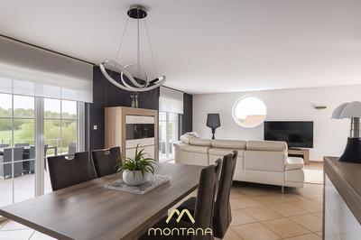 Maison - 275 m² - 8 pièces