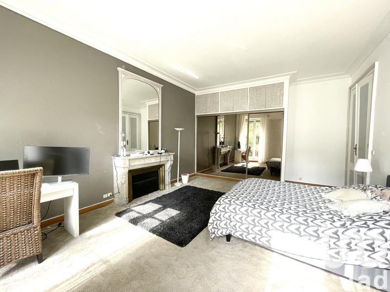 Appartement - 180 m² - 7 pièces