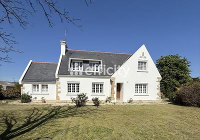 Maison - 155 m² - 8 pièces