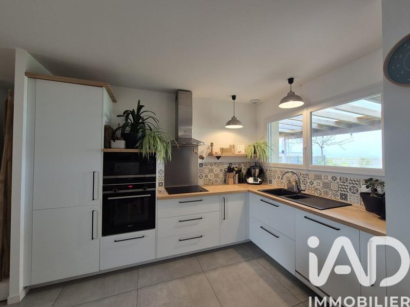 Maison - 80 m² - 4 pièces