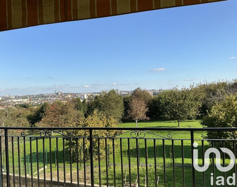 Maison - 96 m² - 5 pièces