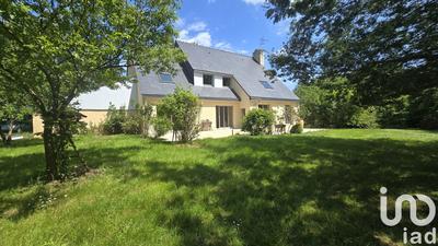 Maison - 252 m² - 8 pièces