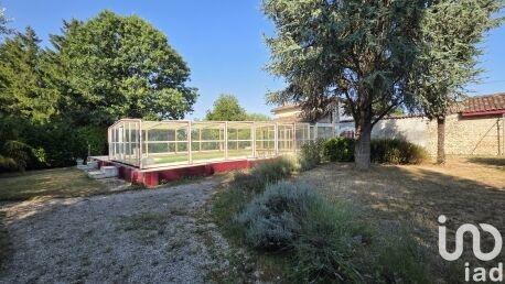 Maison - 283 m² - 9 pièces