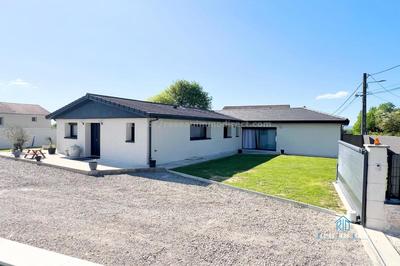 Maison traditionnelle - 147 m² - 5 pièces