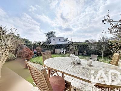 Maison - 82 m² - 4 pièces