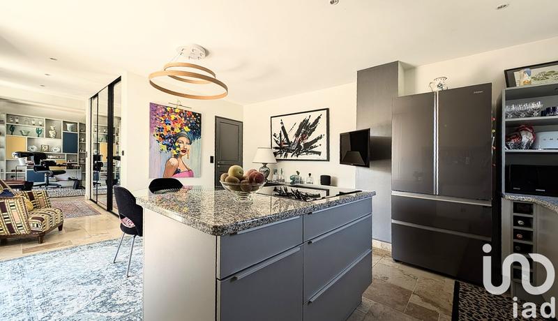 Maison - 185 m² - 7 pièces