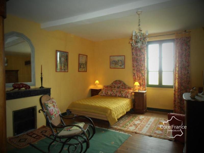 Propriété - 495 m² - 16 pièces