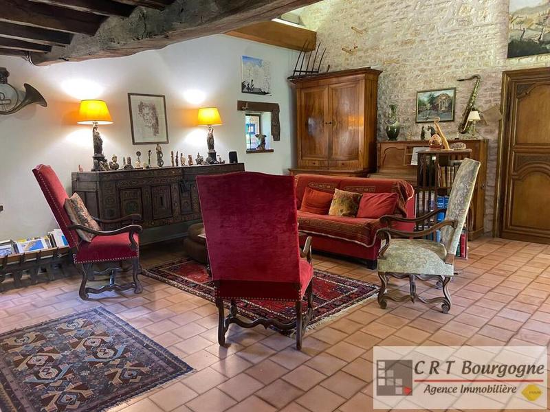 Maison - 250 m² - 9 pièces