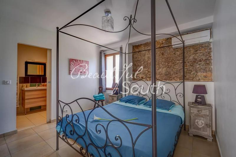 Gîte - 765 m² - 27 pièces