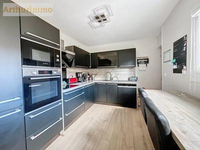 Maison - 169 m² - 7 pièces