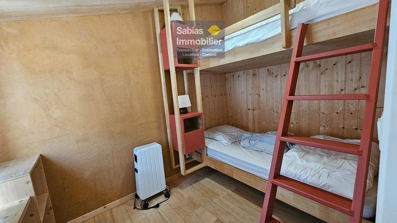 Maison - 198 m² - 11 pièces