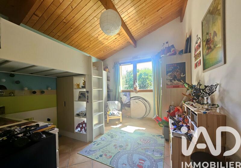 Maison - 141 m² - 6 pièces