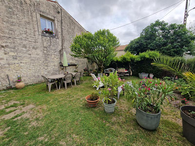 Maison - 177 m² - 12 pièces