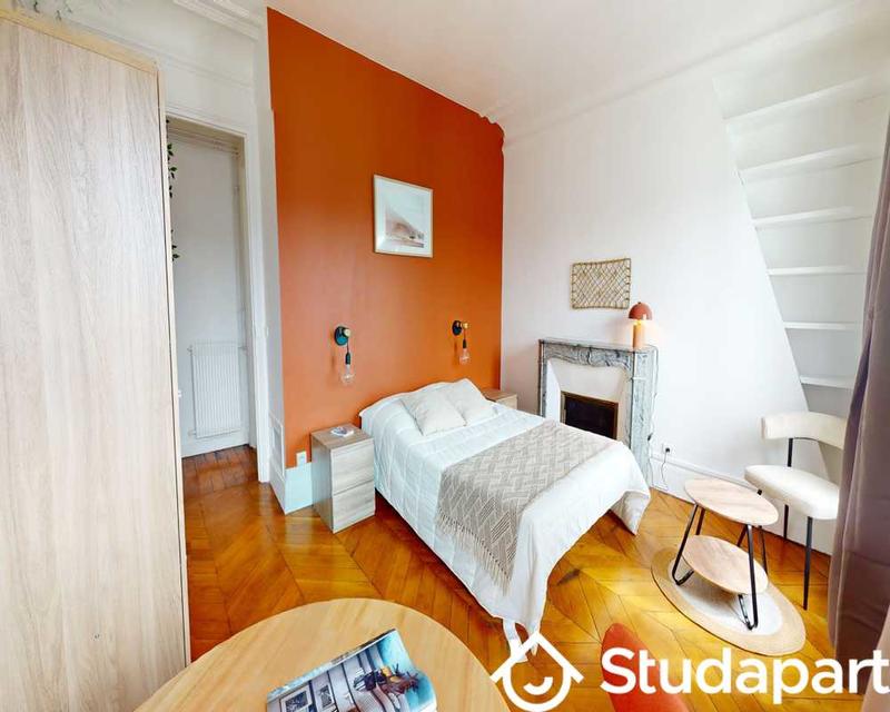 Chambre - 190 m² - 1 pièce