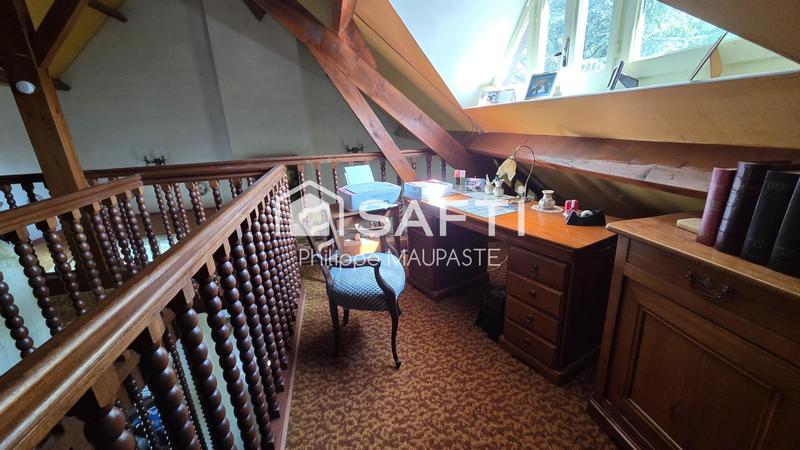 Maison - 180 m² - 7 pièces