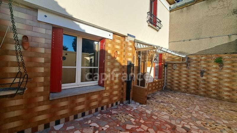 Maison de ville - 80 m² - 5 pièces