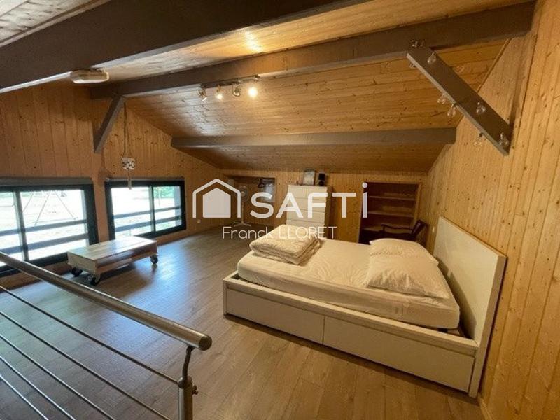 Maison - 300 m² - 11 pièces