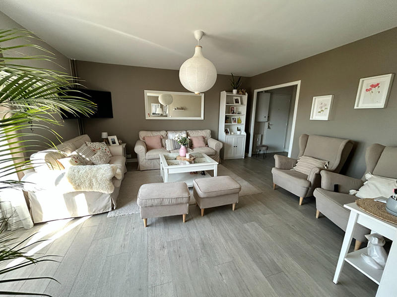 Appartement - 94 m² - 5 pièces