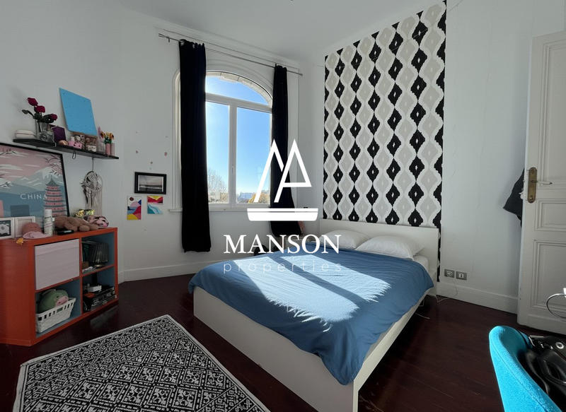 Duplex - 200 m² - 6 pièces