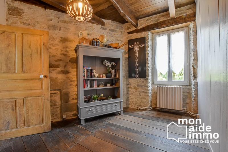 Maison ancienne - 242 m² - 8 pièces