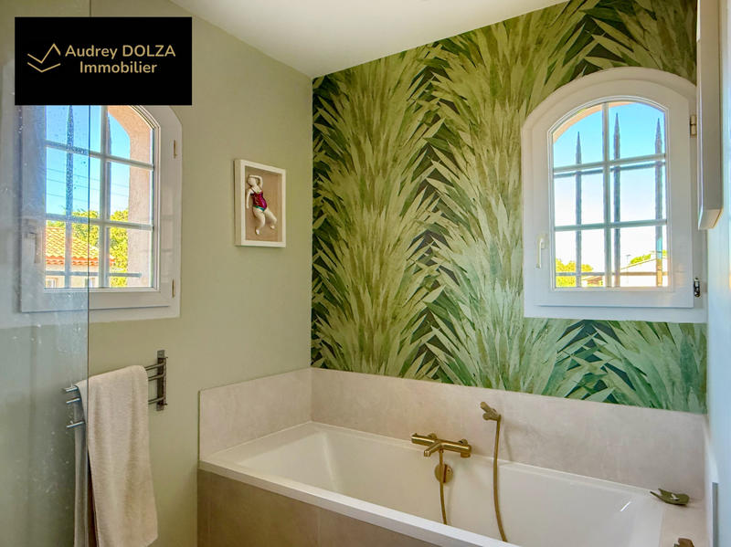 Maison - 186 m² - 8 pièces