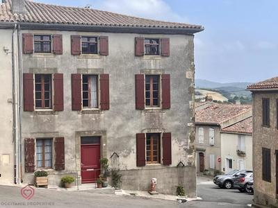 Maison de village - 237 m² - 9 pièces