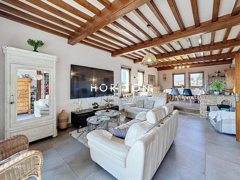 Maison ancienne - 195 m² - 8 pièces