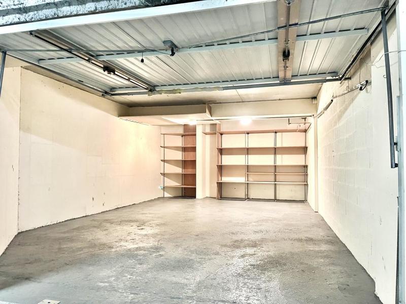 Garage - 32 m²