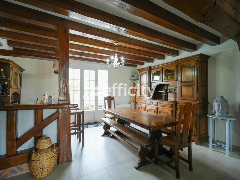 Maison - 210 m² - 7 pièces