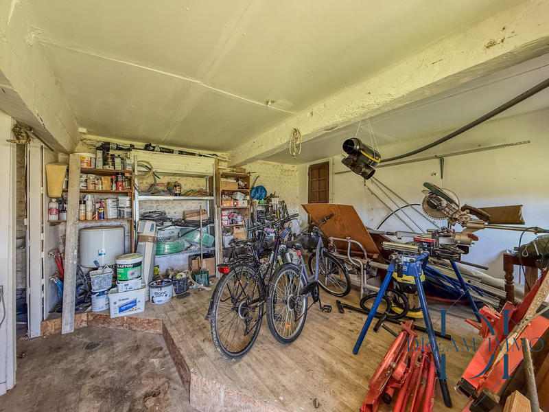 Maison - 217 m² - 6 pièces