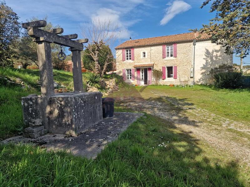 Maison en pierre - 121 m² - 5 pièces