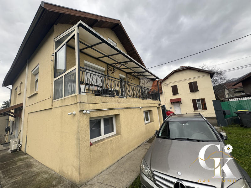 Maison - 137 m² - 7 pièces