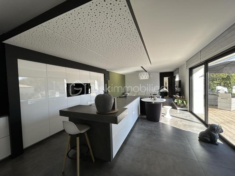 Maison - 145 m² - 5 pièces