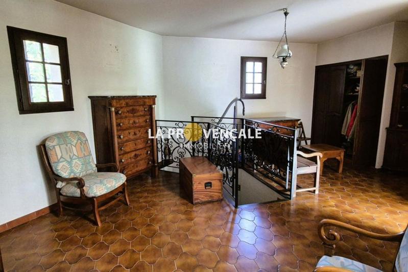 Villa - 210 m² - 7 pièces