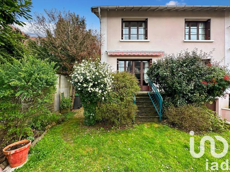 Maison - 180 m² - 8 pièces