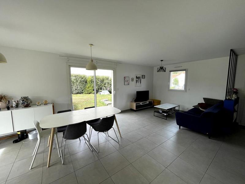 Maison - 88 m² - 5 pièces