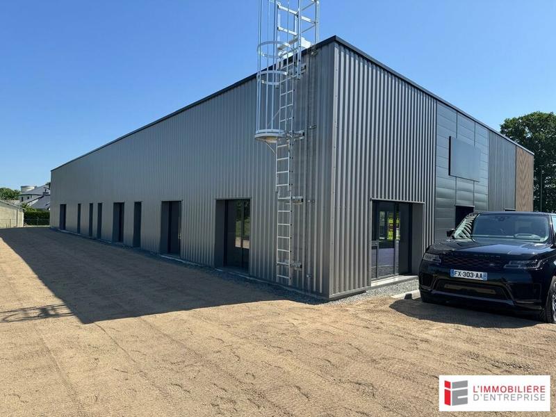 Local d'activité / Entrepôt - 150 m²