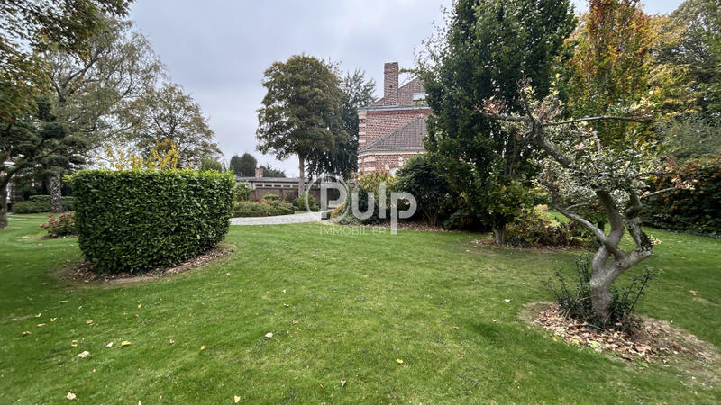 Maison bourgeoise - 232 m² - 11 pièces