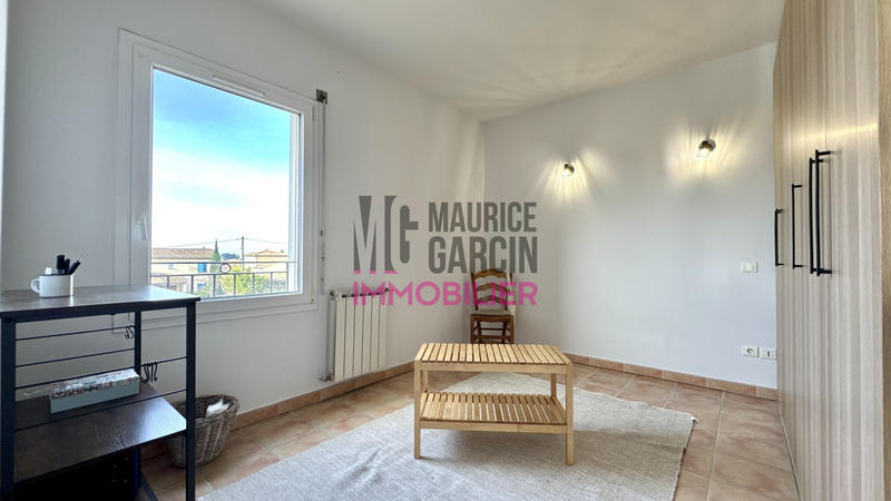 Appartement - 93 m² - 4 pièces