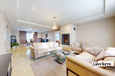 Maison d'architecte - 330 m² - 8 pièces